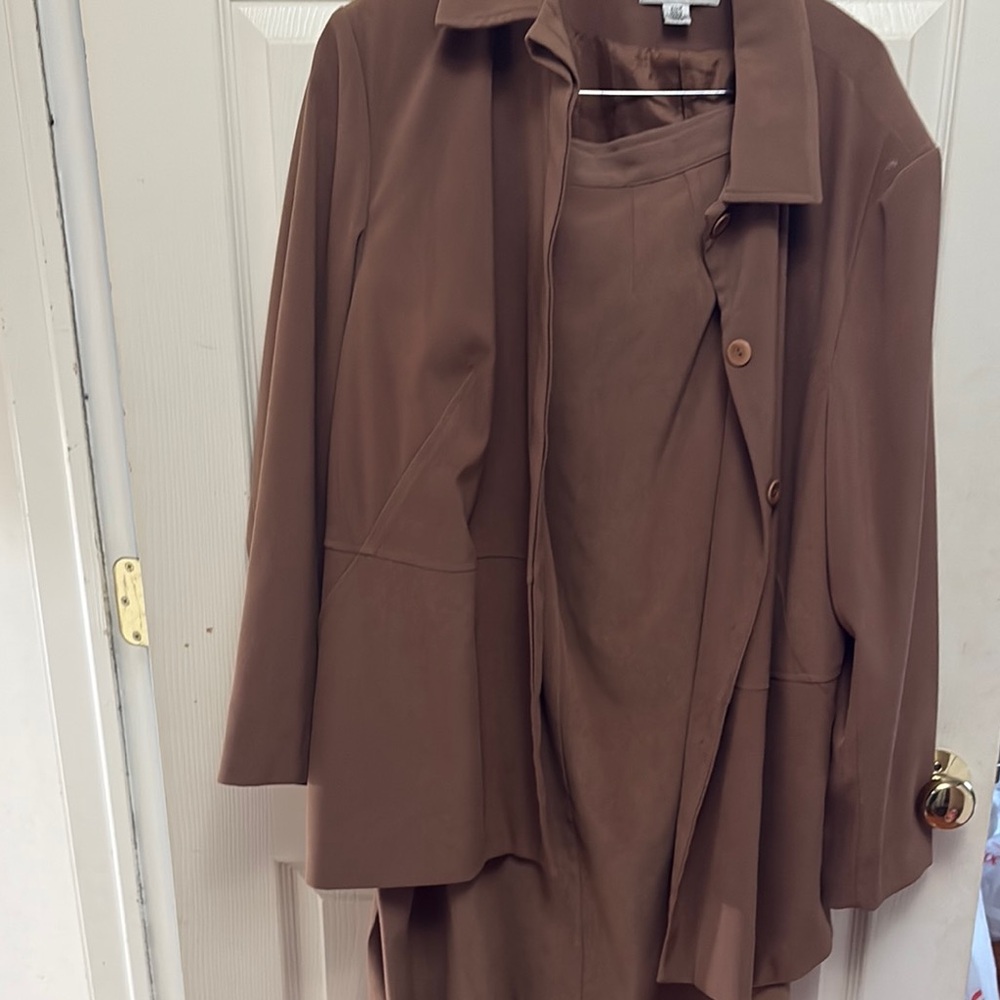 August Max Brown Blazer and Dress Set